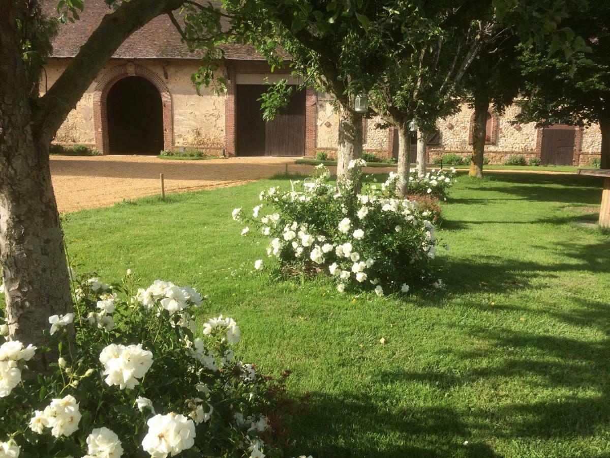 Bed and Breakfast La Ferme Au Colombier Neron Екстер'єр фото