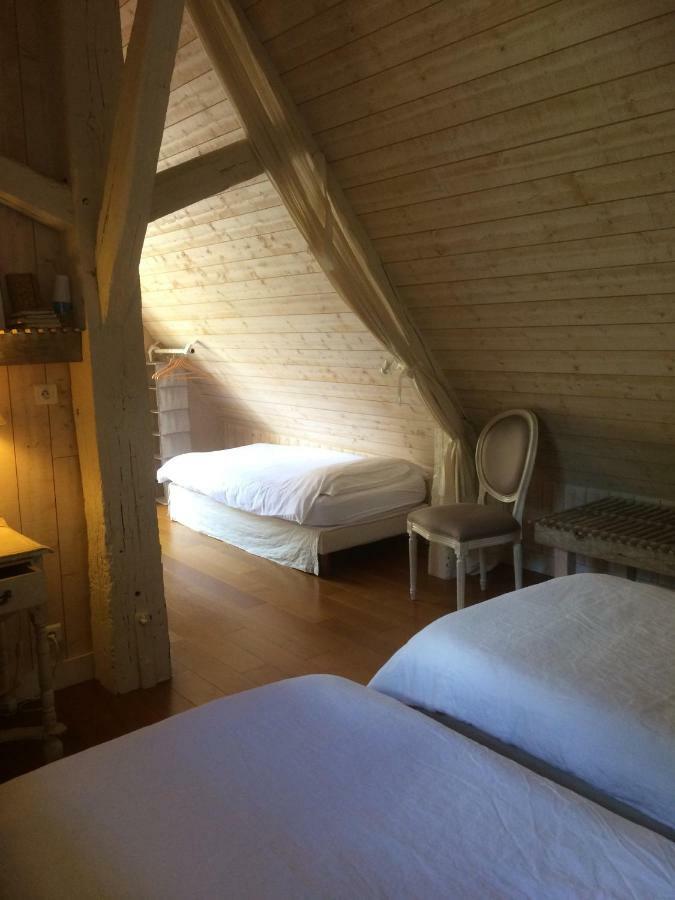 Bed and Breakfast La Ferme Au Colombier Neron Екстер'єр фото